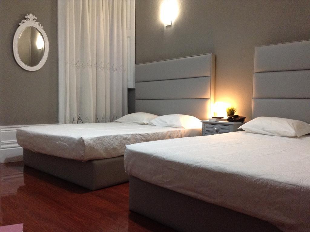 Royal Porto City Room photo